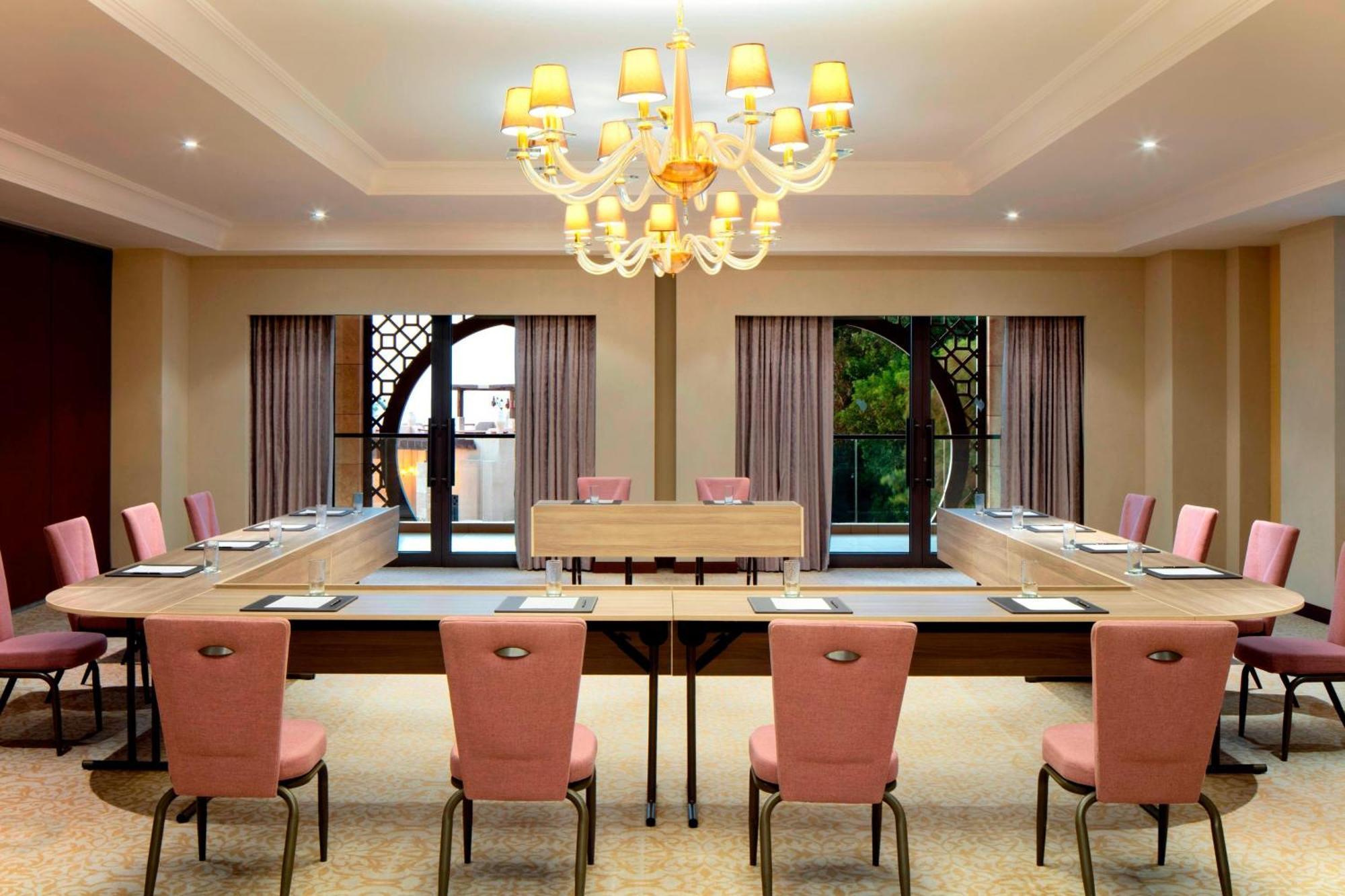 Ajman Saray, A Luxury Collection Resort, Ajmán Exterior foto Meeting room