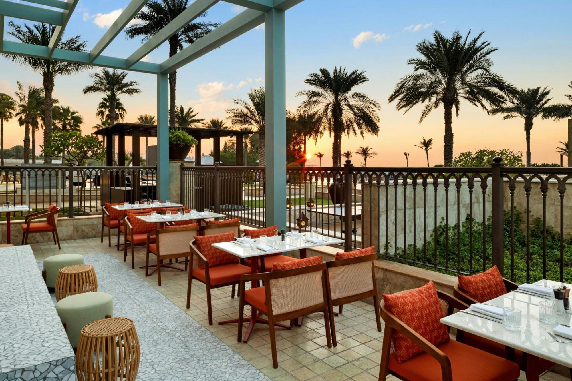 Ajman Saray, A Luxury Collection Resort, Ajmán Exterior foto The Terrace